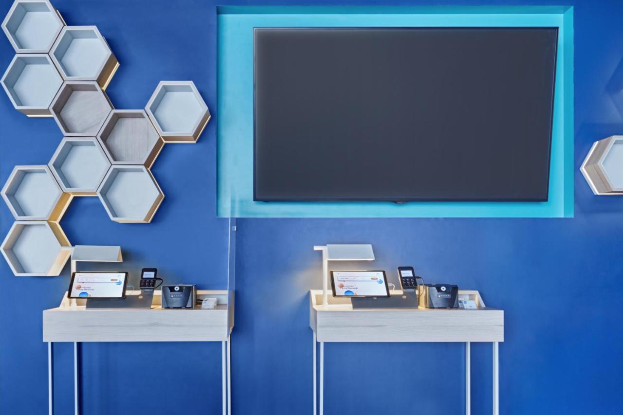 ホテル ワン モンテレーイ アエロプエルト Apodaca エクステリア 写真